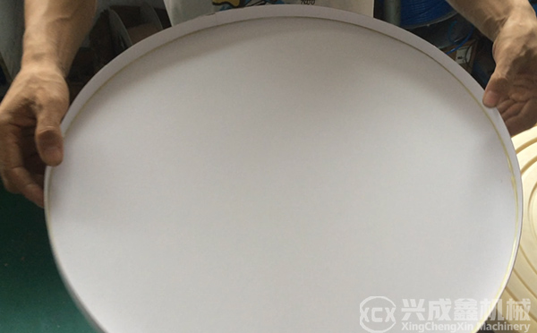 蛋糕盒粘蓋成型機(jī)采用哪種熱熔膠<div id=